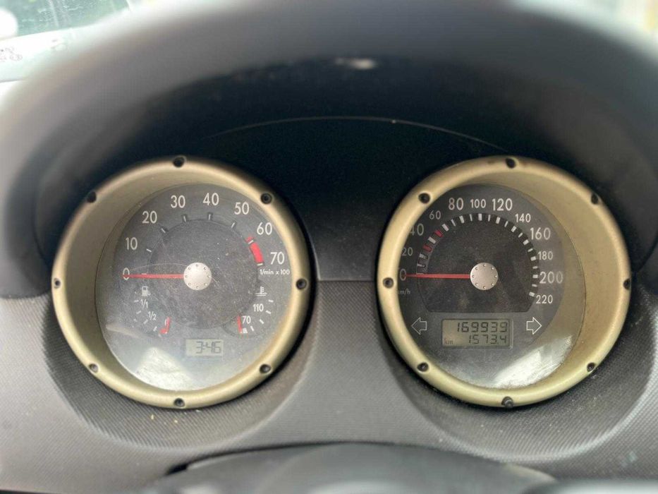 VW Polo 2001 – Super Económico e Fiável