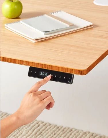 Standing desk - Fully Jarvis Maple (Herman Miller) 1600x800 - NOVA