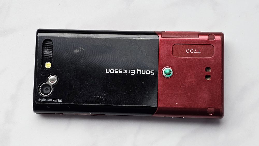 Sony Ericsson T700. Bardzo Ładny. Odblokowany. PL menu