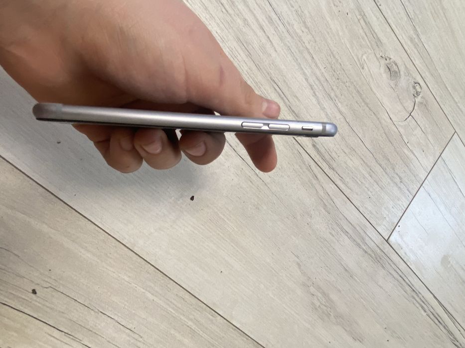 iphone 6s розбитий дисплей