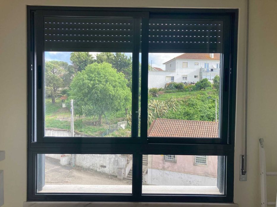 Janelas alumínio vidro duplo e caixilharia (3 janelas, preço/janela)