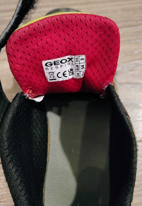 Buty sportowe adidasy półbuty dziecięce Geox rozm. 34