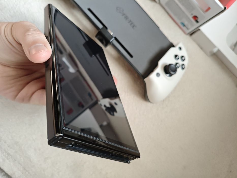 Nintendo Switch Oled + FR-TEC Kontroler