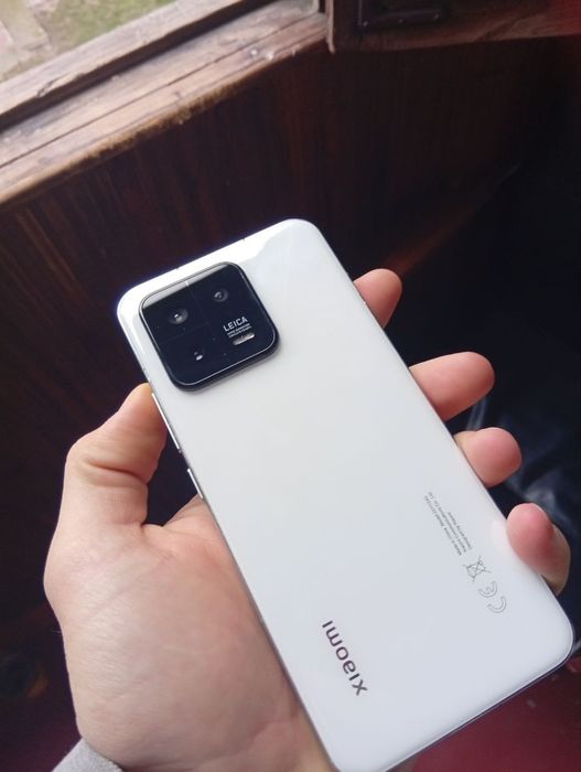 Продам Xiaomi 13 Global Версия 8/256