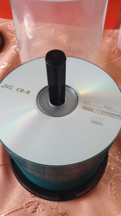 Płyty CD-R x52 JVC 700MB / 80min (75sztuk]
