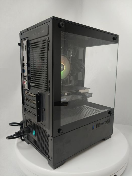 Komputer Gamingowy Ryzen 7 5700, RTX 3070, 32 GB,SSD,Win 11 Pro
