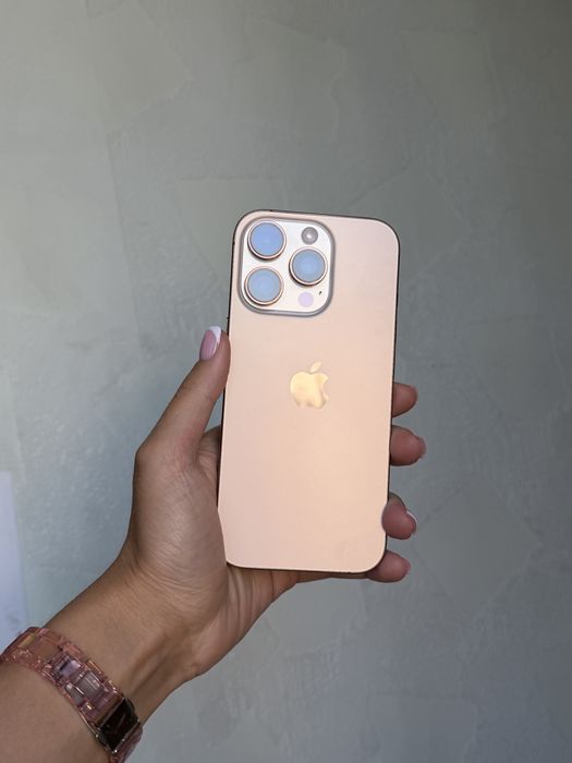 iPhone 16 Pro 512GB / 90% АКБ / Розбите скло дисплея / Повний комплект