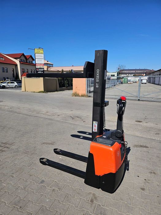 Paleciak elektryczny wózek widłowy BT Toyota 2019 maszt 1,58m 1000kg