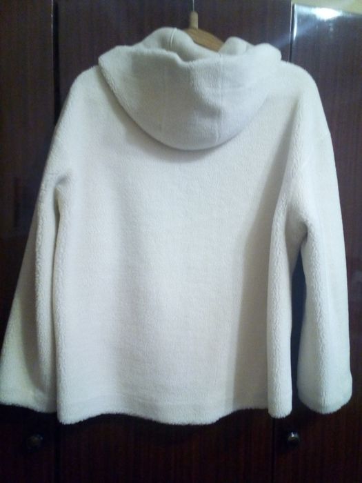 Женская меховая курточка.