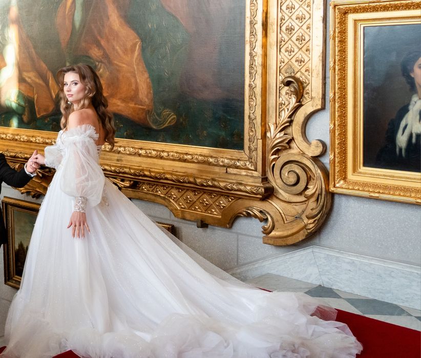 Piękna suknia ślubna boho glamour księżniczka