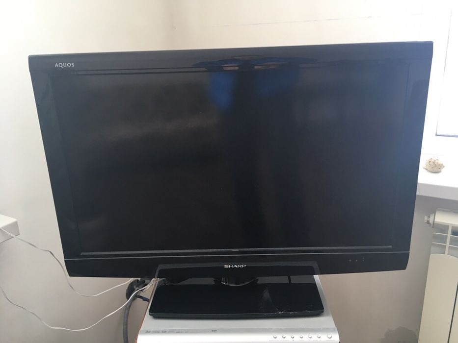 Телевізор Sharp, рідкокрісталічний