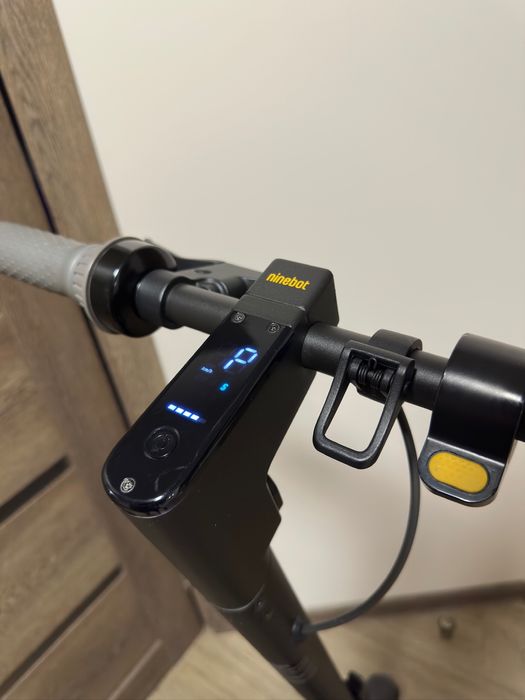 Електросамокат Ninebot G30P