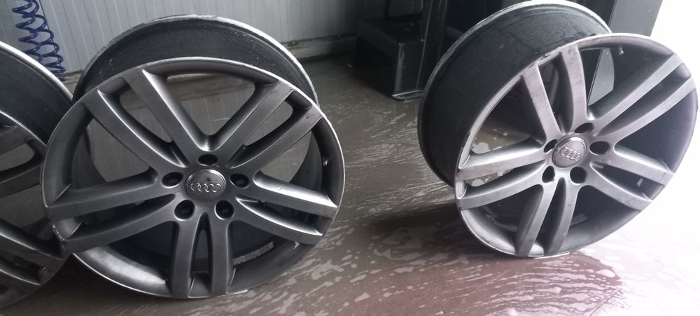 Титанові диски R20 оригінальні з ауді Q7 ціна за 1  шт.