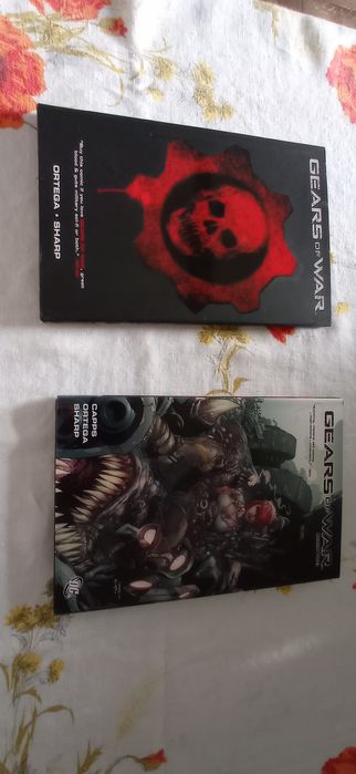 Gears of war book 1&2 komiks graphic novel