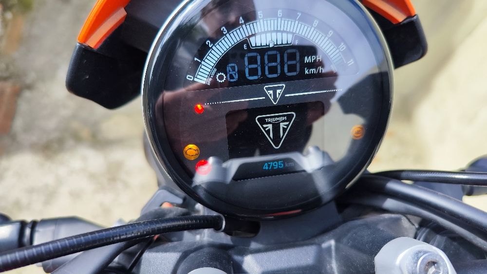 Triumph Trident 660