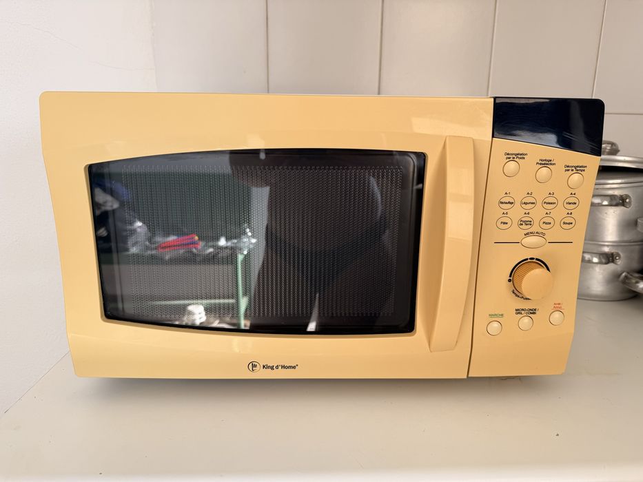 Microondas com grill grande