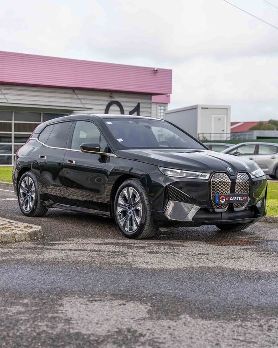 BMW iX xDrive40