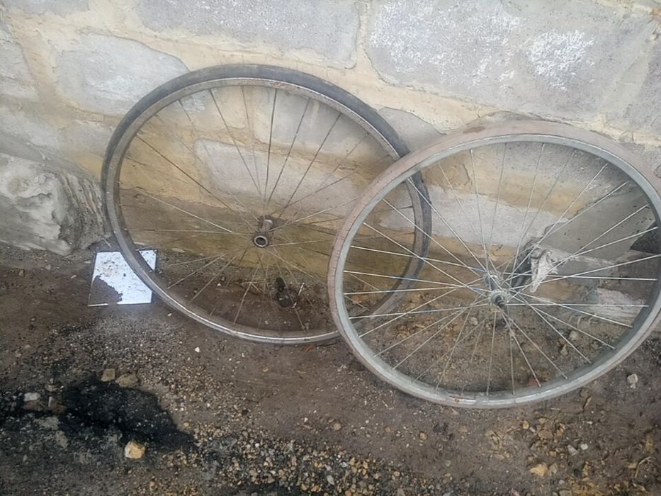 Литые в сборе колеса можно на тачку