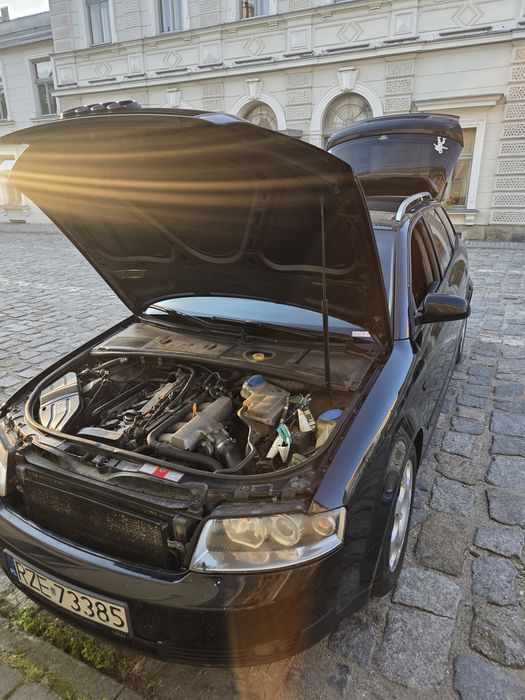 В наявності.  2003рік  Audi A4, Ауді а4 1.8 турбр газ/бензин. Для військових ЗСУ