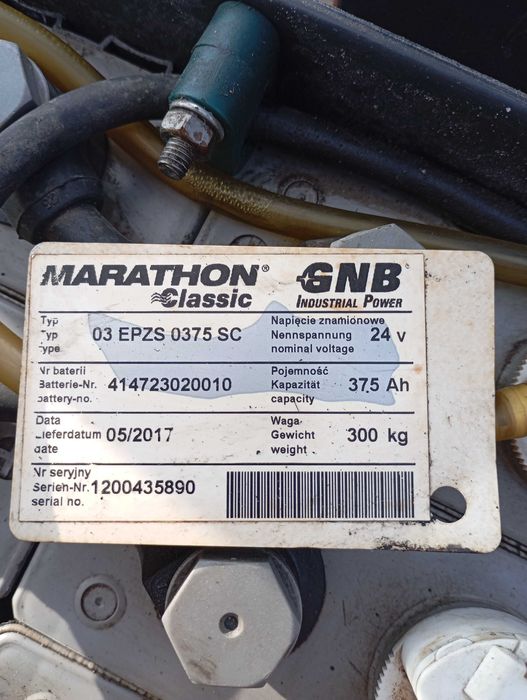 Wózek paletowy masztowy widłowy elektryczny Still