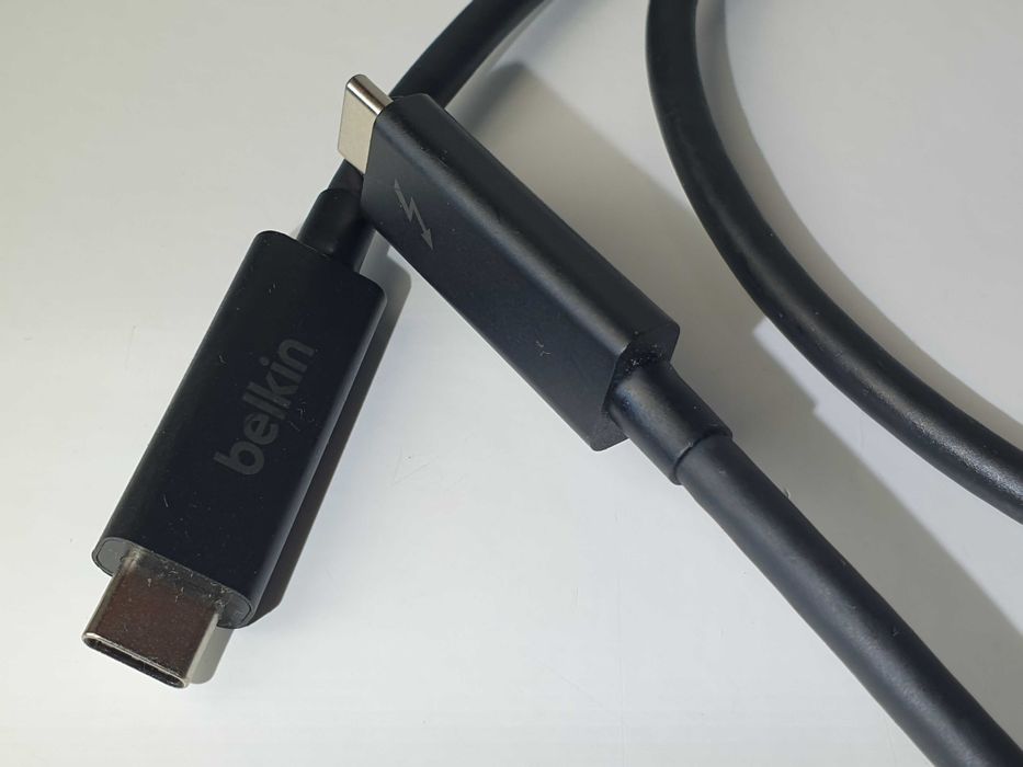 Кабель USB Type-C -USB C Belkin F2CD085bt1M 100W Thunderbolt 4 40Gbps 1м