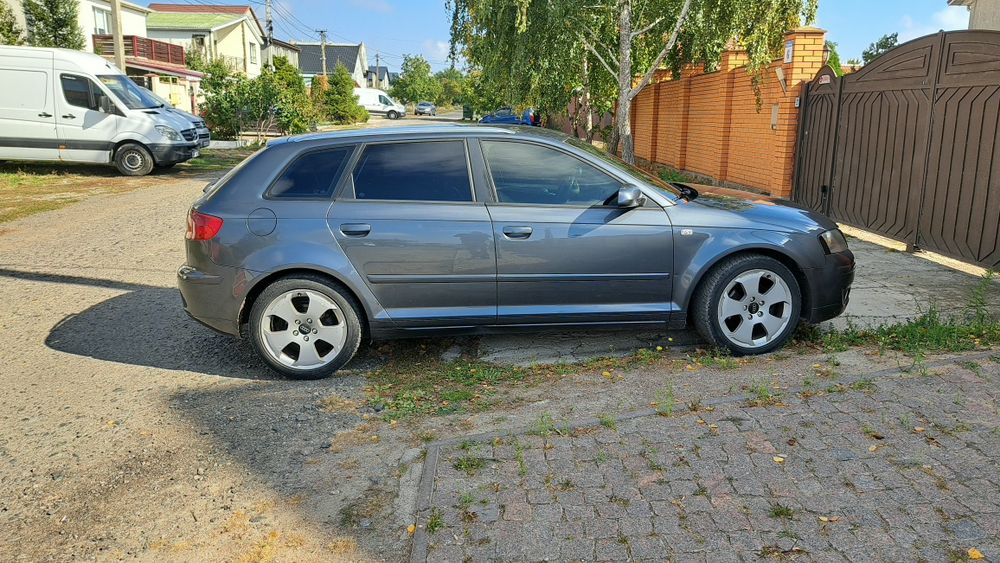 продам ауди дизель  автомат.