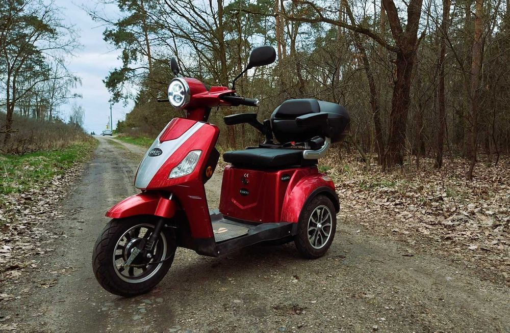 Stabilny skuter dla Seniora – Łatwe Wsiadanie, Bieg Wsteczny, Kufer