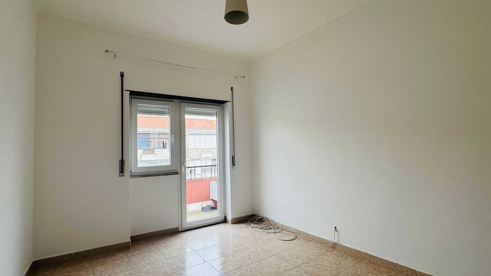 Apartamento t2 à venda na Rua Maria Lalande, 30