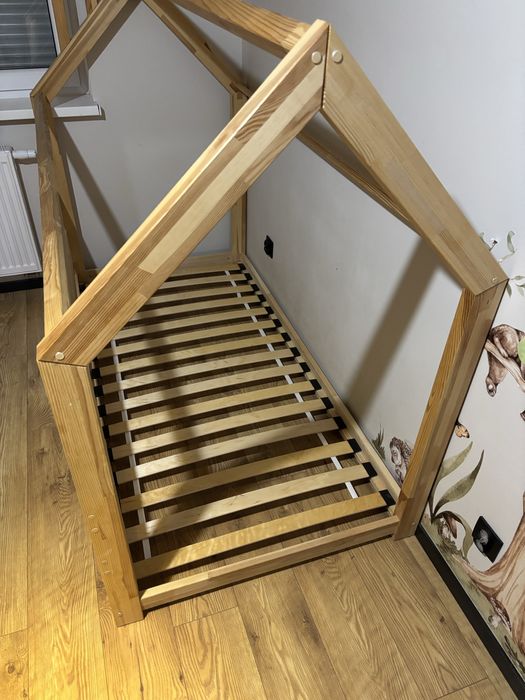 Łóżko dziecięce drewniane domek super stan