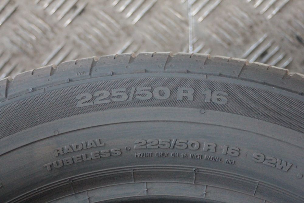 225/50/16 Continental ContiPremiumContact2 225/50 R16