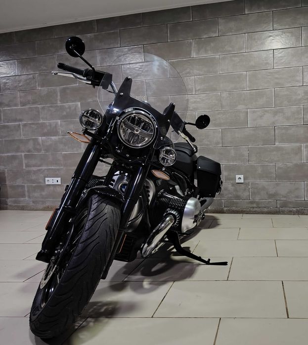 BMW r18  classic