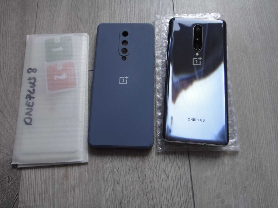 OnePlus 8  5G  128/8Gb.