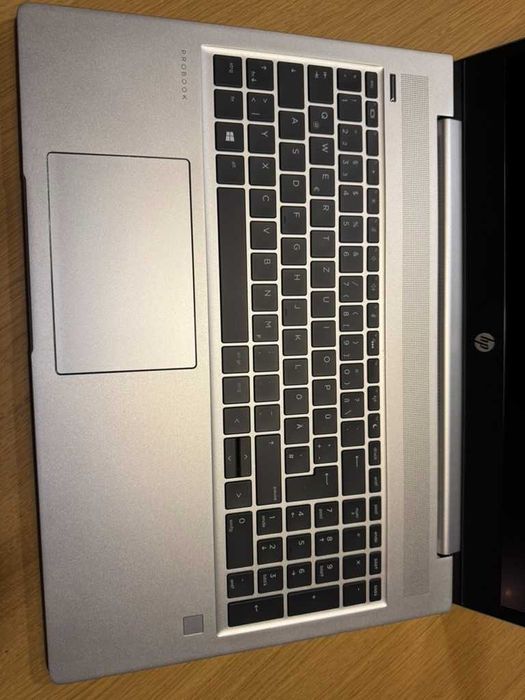 Laptop HP ProBook 455R G6 – Ryzen 5/16GB RAM/ 512 GB NVMe/ Win 11 Pro