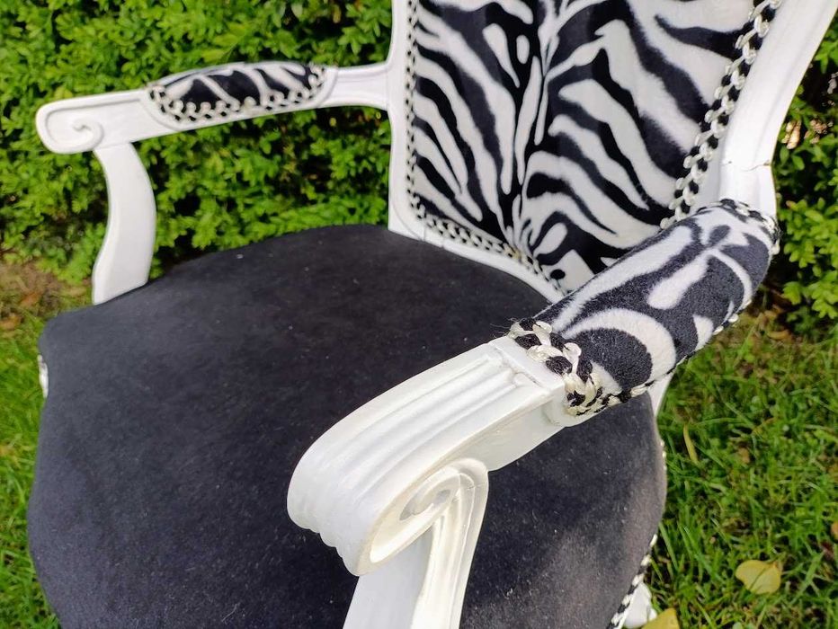 Poltrona antiga barroca “fauteuil” estilo Louis XV restaurada