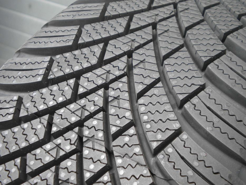 Nowe koła zimowe aluminiowe Dezent 16 5x114,3 Hyundai i30