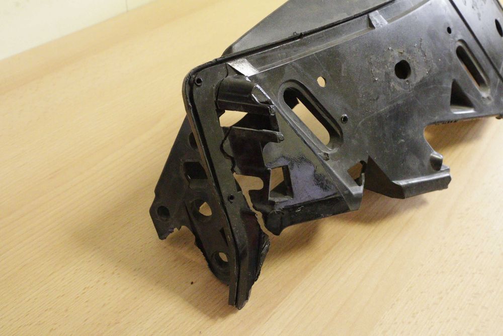 3110 Podszybie obudowa głośników do motocykla Honda GL