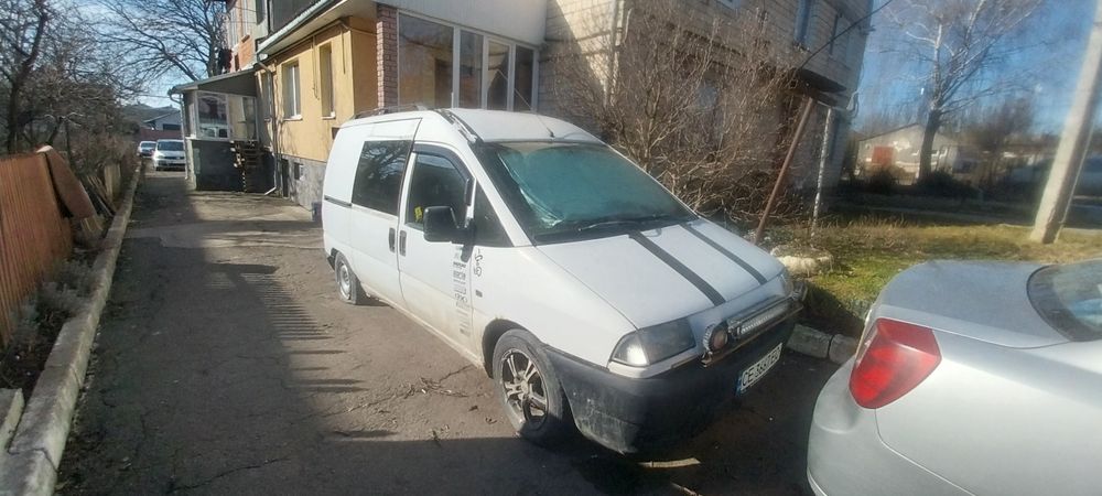 Пежо експерт 1.9 тд на запчастини або відновлення