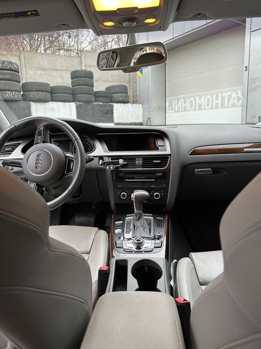 Продам Audi A4 b8 2014