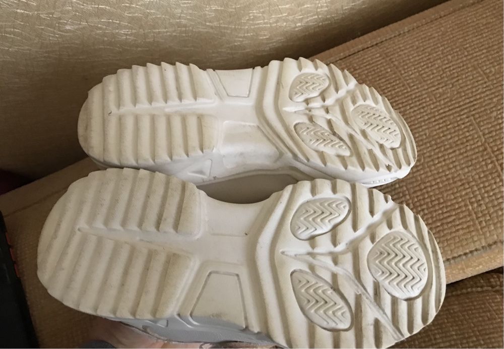 Теплі білі кросівки, кроссовки для дівчаток 31 роз