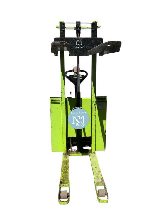 Stacker Elétrico Pramac Usado (Altura de Elevação 1600 mm)