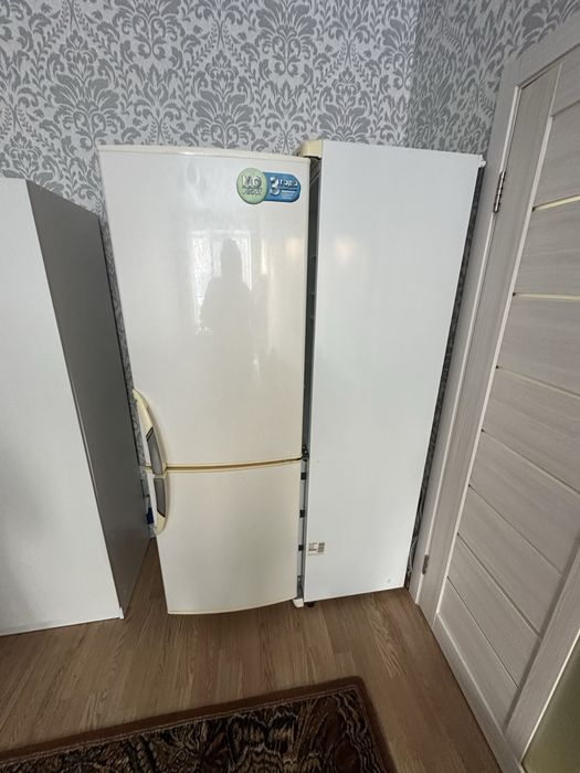 Холодильник Б/У самовывоз