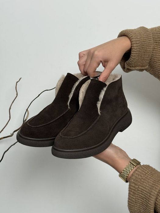 Взуття жіноче . Нове.