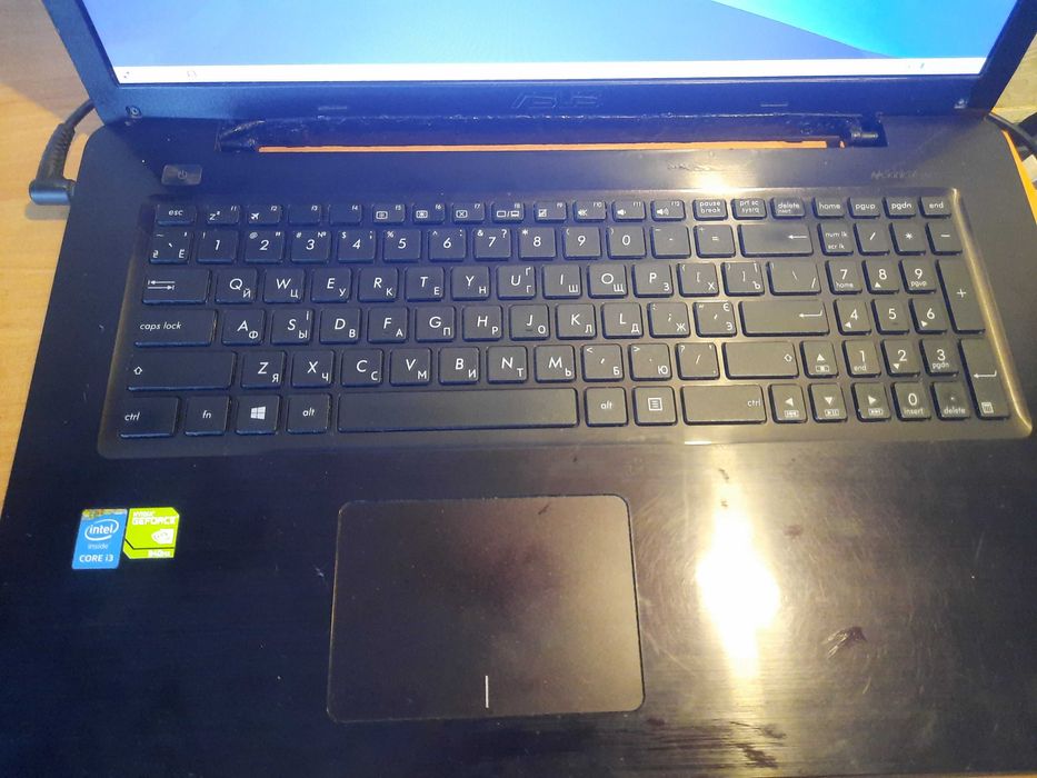 редкий ноутбук, с большим экраном 17", игровой, ssd