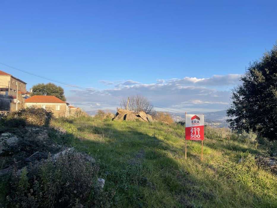 Terreno para construção em Canelas
