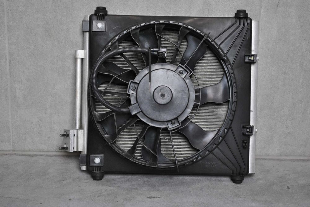 Tesla Model S - радіатори, вентилятори, дифузори - рестайл дорестайл