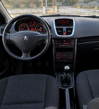 Peugeot 207 1.4hdi 68cv 5portas 215km