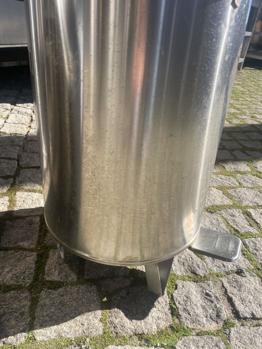 Balde de lixo - Aço inoxidável