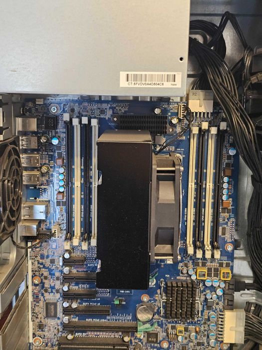 Робоча станція HP Z440 Xeon E5 1650V3 / DDR4 Ram / БП 700W / S2011V3