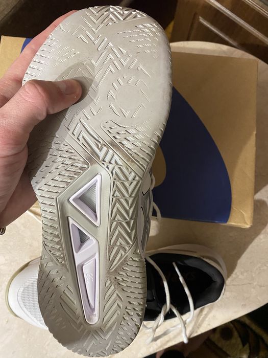 Кросівки Asics Gel-Tactic (45 розмір,28.5 см)