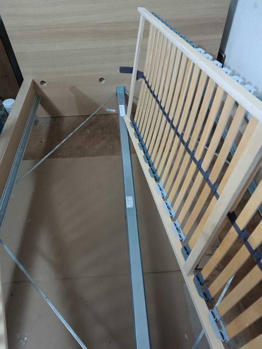 Cama casal Malm + Estrado Lonset (IKEA)